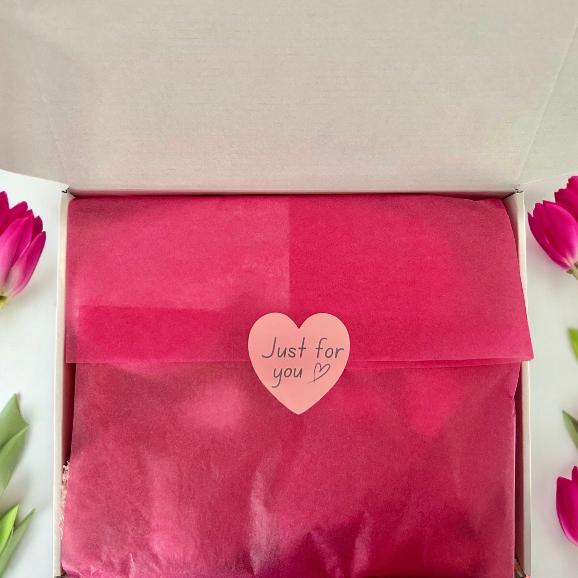 Thoughtful 'Sending Hugs' gift box filled with comforting treats and self-care essentials. A perfect care package to show love, support, and encouragement for friends, family, or loved ones. Ideal for get well soon, thinking of you, and sympathy gifts